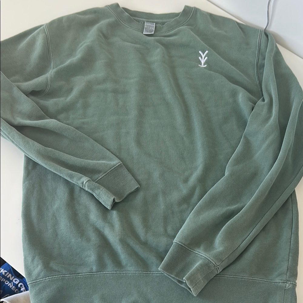 Green Crewneck Sweatshirt yeeyee